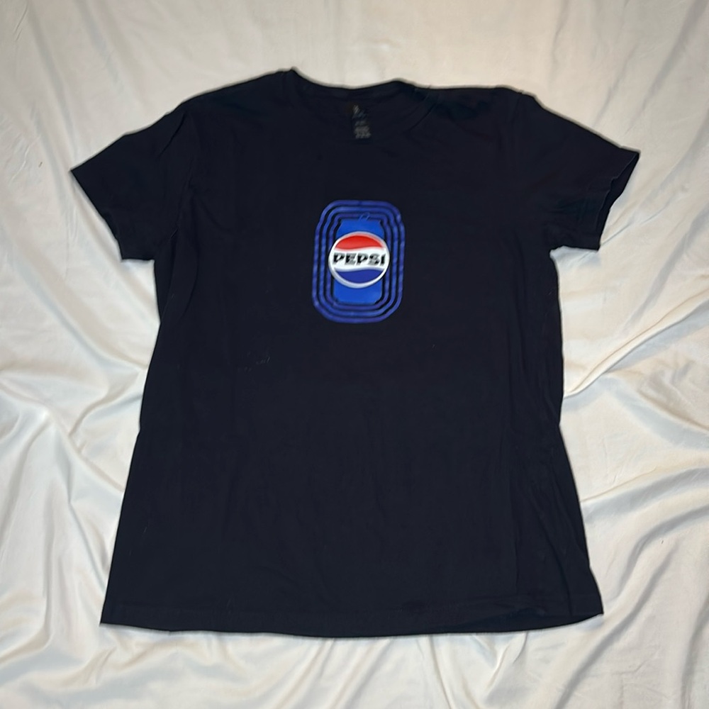 3/$20 Bundle & Save! Pepsi (Gildan) black t-shirt women’s XL